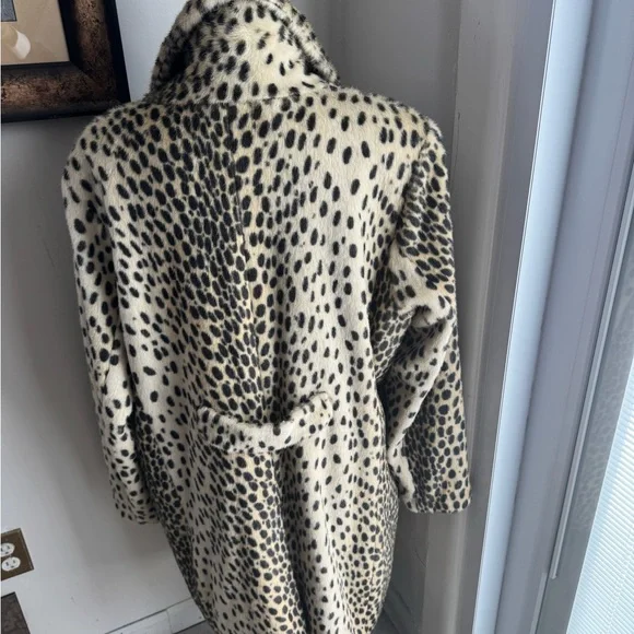 Leopard Print Women's Coat - Picture 2 of 6